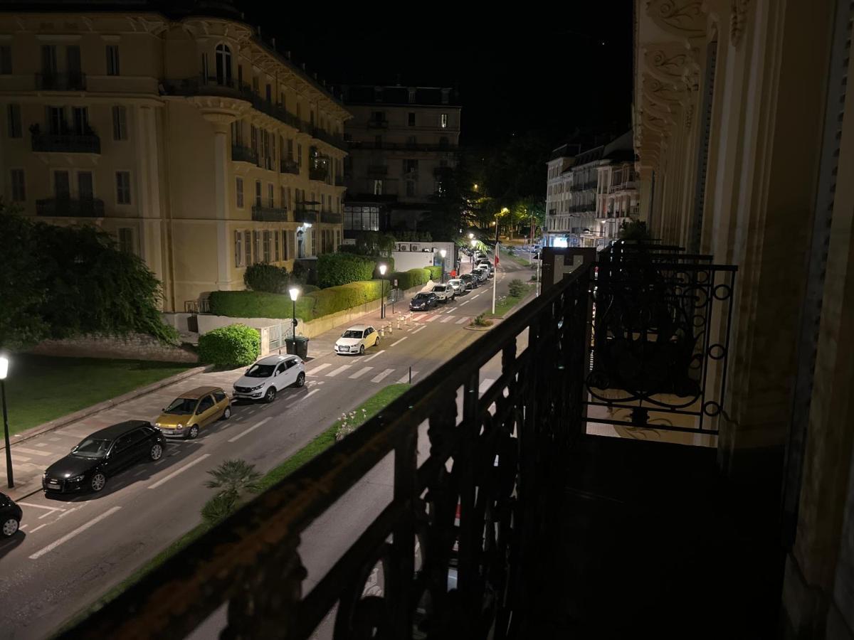 Hotel Savoy Aix-les-Bains Zewnętrze zdjęcie