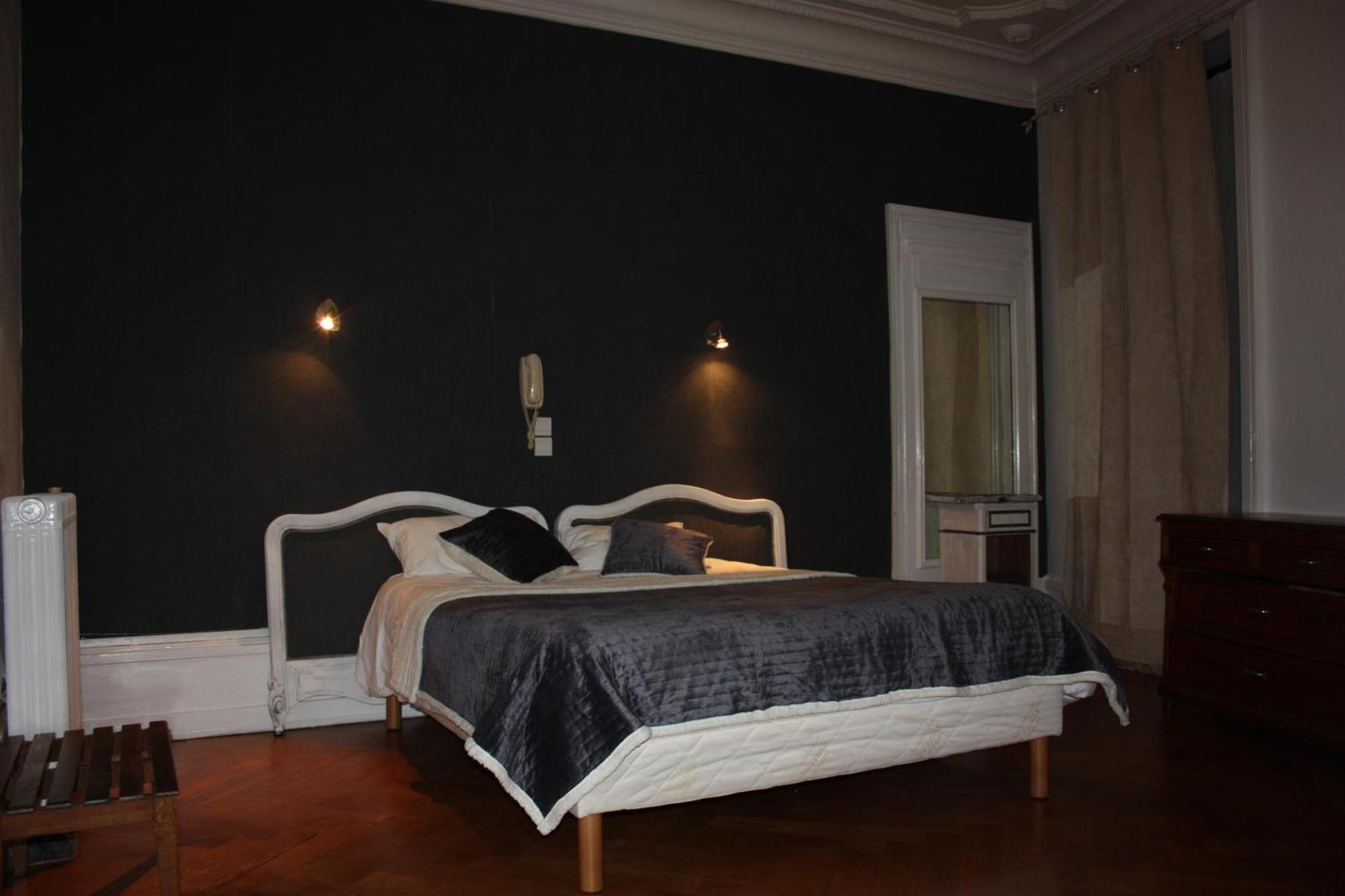 Hotel Savoy Aix-les-Bains Zewnętrze zdjęcie